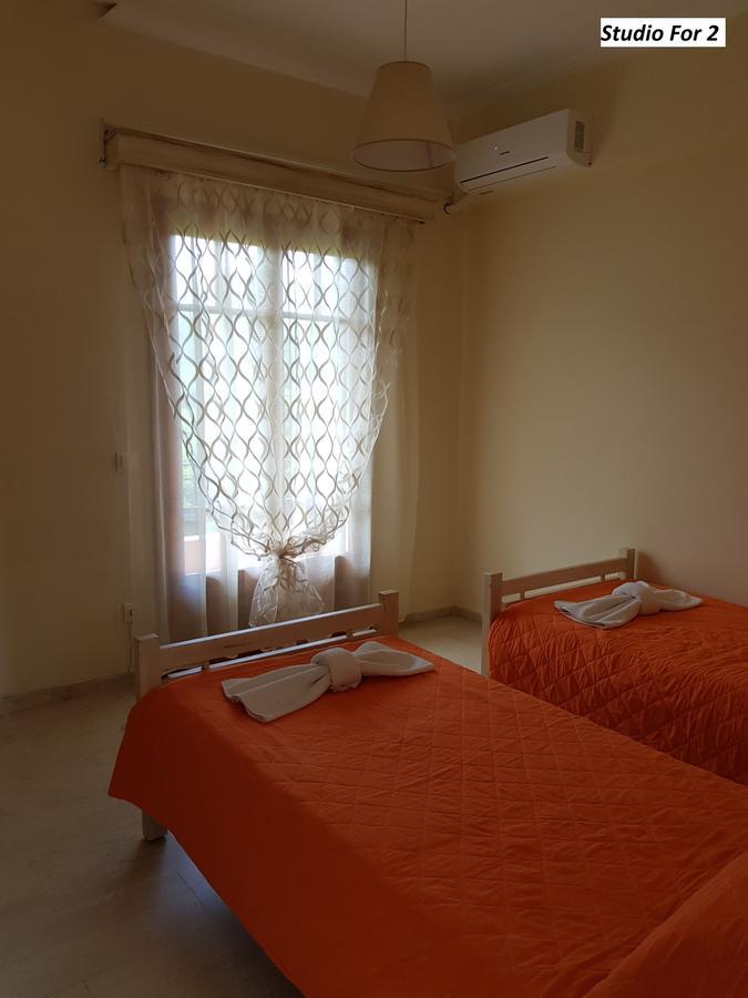 Varvara Studios & Apartments II Peroulades  ภายนอก รูปภาพ