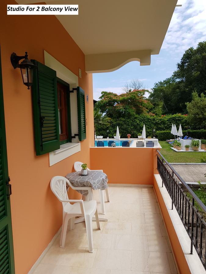 Varvara Studios & Apartments II Peroulades  ภายนอก รูปภาพ