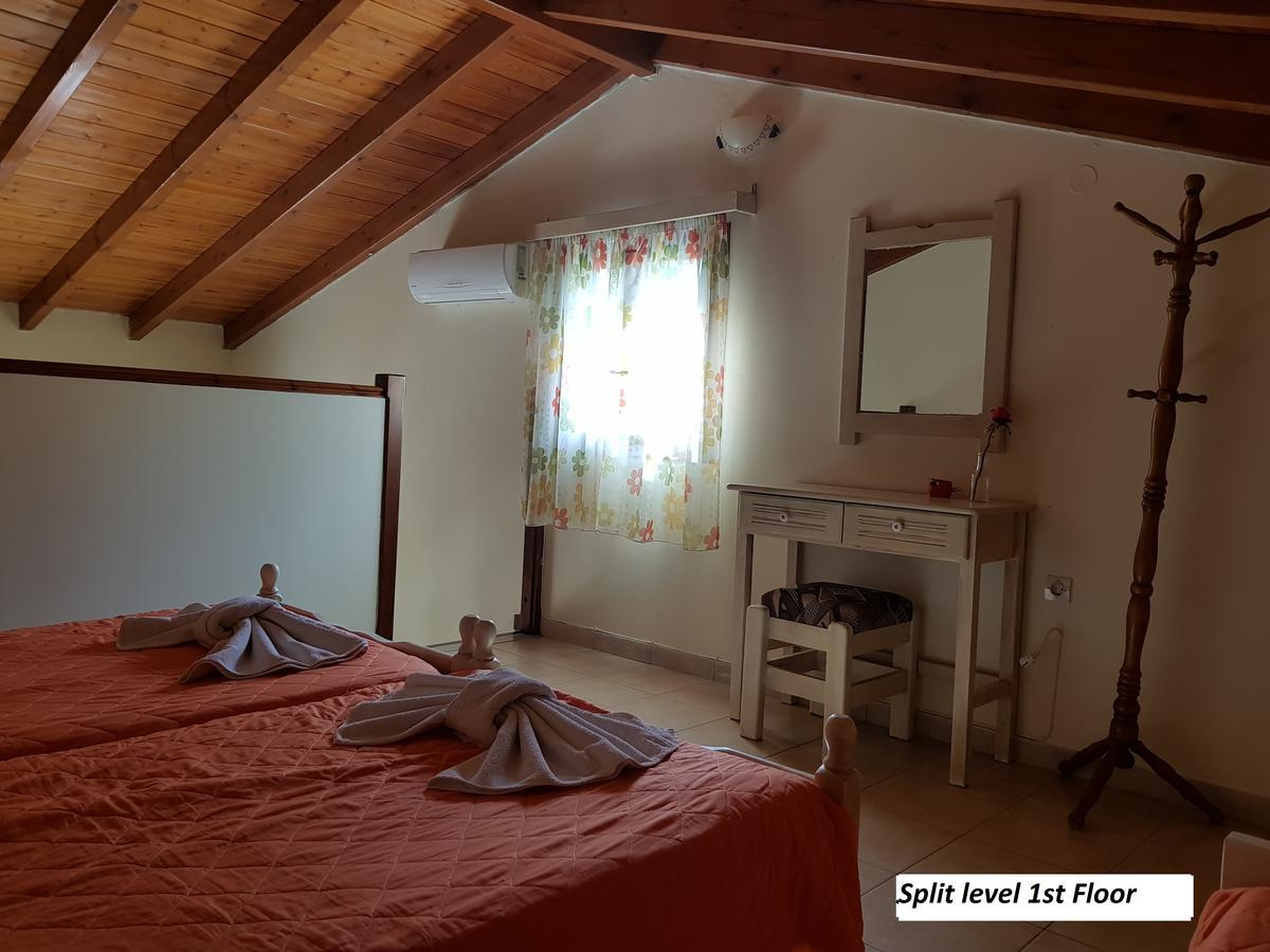 Varvara Studios & Apartments II Peroulades  ภายนอก รูปภาพ
