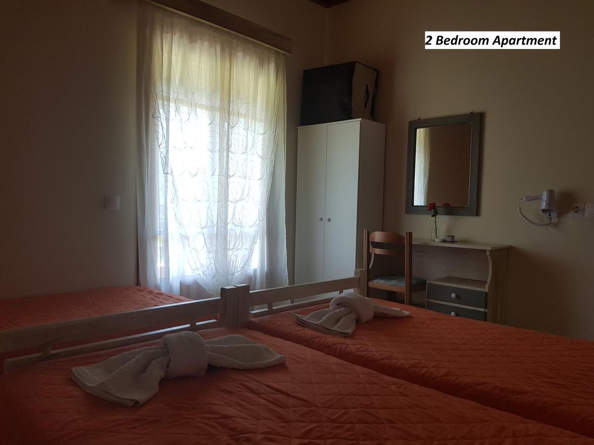Varvara Studios & Apartments II Peroulades  ภายนอก รูปภาพ