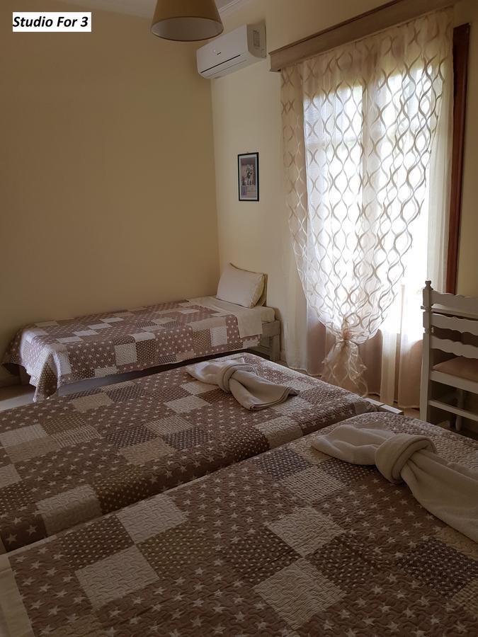 Varvara Studios & Apartments II Peroulades  ภายนอก รูปภาพ